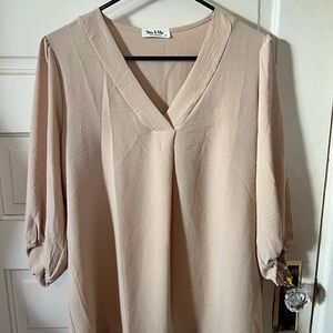 Elegant V-Neck Blouse in Cream